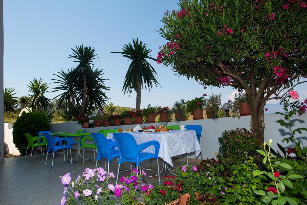 Erdeti Boutique Hotel Saranda Dış mekan fotoğraf