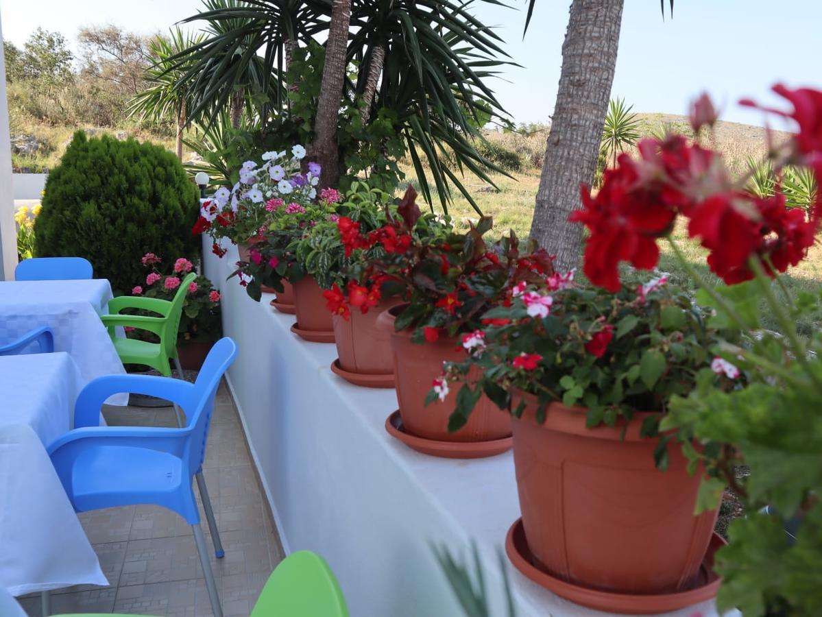 Erdeti Boutique Hotel Saranda Dış mekan fotoğraf